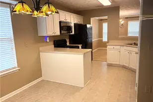 3877 Cove Top Ct, Loganville, GA 30052 - Photo 9