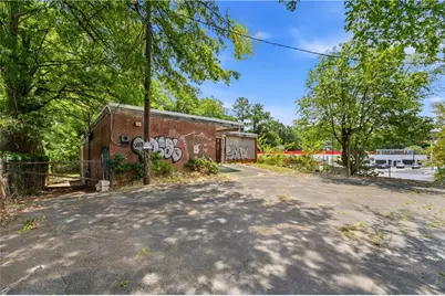 319 West Lake Avenue, Atlanta, GA 30318 - Photo 17