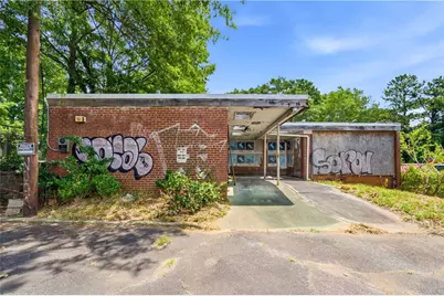 319 West Lake Avenue, Atlanta, GA 30318 - Photo 1