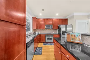 199 Le Gran Ct, Sandy Springs, GA 30328 - Photo 13