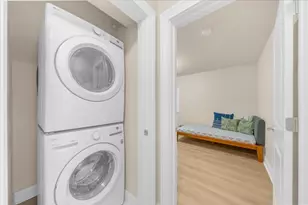 199 Le Gran Ct, Sandy Springs, GA 30328 - Photo 29
