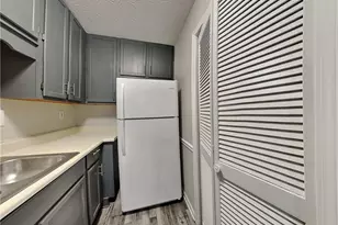 2785 Country Ct SE, Conyers, GA 30013 - Photo 9