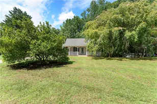 225 Vermont St, Demorest, GA 30535 - Photo 7