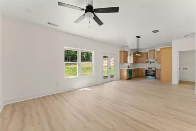 172 Llewellyn St, Clarkesville, GA 30523 - Photo 11