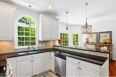 12 Honour Avenue NW #7, Atlanta, GA 30305 - Photo 11