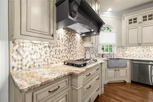8925 Pinehurst Cove, Duluth, GA 30097 - Photo 7