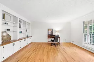 1646 Maple Ridge Dr, Suwanee, GA 30024 - Photo 7