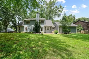 1646 Maple Ridge Dr, Suwanee, GA 30024 - Photo 35