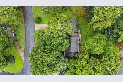1646 Maple Ridge Drive, Suwanee, GA 30024 - Photo 37