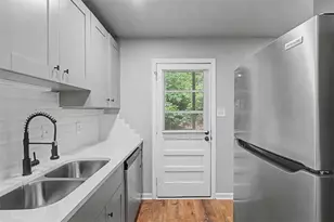 2430 Coosawattee Dr NE, Atlanta, GA 30319 - Photo 5