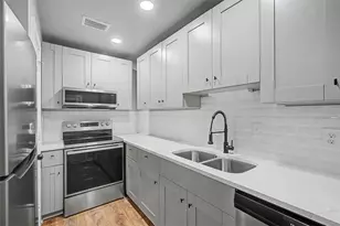 2430 Coosawattee Dr NE, Atlanta, GA 30319 - Photo 3