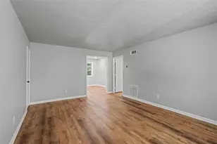 2430 Coosawattee Dr NE, Atlanta, GA 30319 - Photo 11