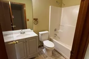 8351 Post Oak Ct, Riverdale, GA 30274 - Photo 17