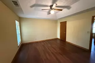8351 Post Oak Ct, Riverdale, GA 30274 - Photo 9