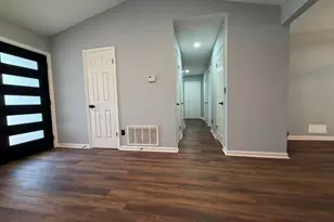 5602 Phillips Dr, Morrow, GA 30260 - Photo 3