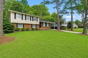 5809 Northspring Dr, Ellenwood, GA 30294 - Photo 3