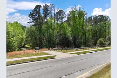 5442 Cumming Highway, Sugar Hill, GA 30518 - Photo 15