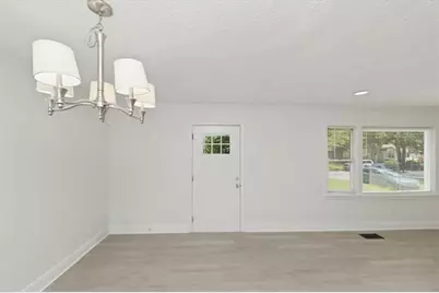2153 Burroughs Avenue SE, Atlanta, GA 30315 - Photo 7