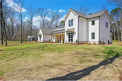 273 Hickory Hills Drive, Jefferson, GA 30549 - Photo 3