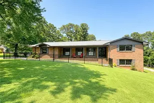 381 Chicopee Dr NE, Marietta, GA 30060 - Photo 1
