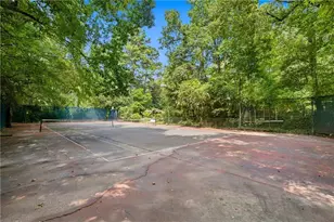 4361 Bishop Lake Rd, Marietta, GA 30062 - Photo 53