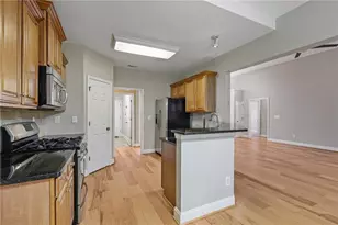 105 Peregrine Way NW, Kennesaw, GA 30144 - Photo 11