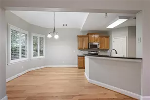 105 Peregrine Way NW, Kennesaw, GA 30144 - Photo 9