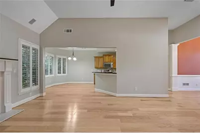 105 Peregrine Way NW, Kennesaw, GA 30144 - Photo 7
