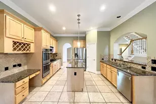 455 Wembley Cir, Sandy Springs, GA 30328 - Photo 11