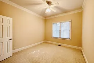 455 Wembley Cir, Sandy Springs, GA 30328 - Photo 19