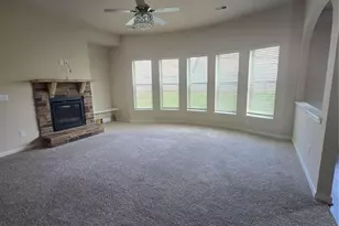 1013 Autumn Dr, Loganville, GA 30052 - Photo 9
