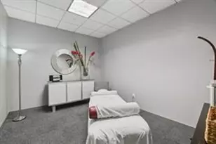 3338 Peachtree Rd NE, Atlanta, GA 30326 - Photo 23