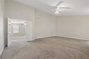 1178 Sparkling Cove Dr, Buford, GA 30518 - Photo 37