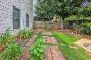1743 Thomas Pointe Trace, Lawrenceville, GA 30043 - Photo 33