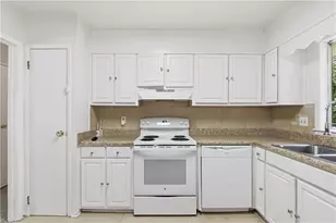 1446 Walnut Ridge Way, Stone Mountain, GA 30083 - Photo 13