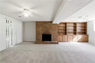 1446 Walnut Ridge Way, Stone Mountain, GA 30083 - Photo 3