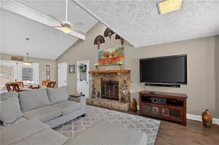 6164 Pine Dale Ln, Douglasville, GA 30135 - Photo 5