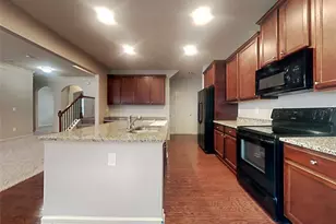 737 Pine Ln, Lawrenceville, GA 30043 - Photo 5