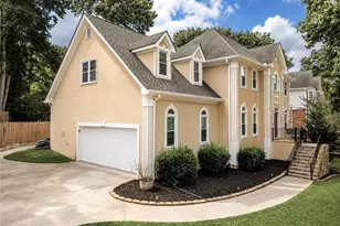 2121 Bennington Ct, Lawrenceville, GA 30043 - Photo 3
