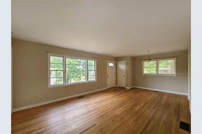 3225 Forrest Hills Drive, Hapeville, GA 30354 - Photo 11