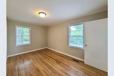 3225 Forrest Hills Drive, Hapeville, GA 30354 - Photo 15