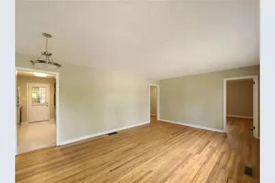 3225 Forrest Hills Drive, Hapeville, GA 30354 - Photo 7