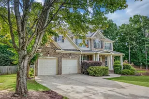 1017 Panoramic Pointe NE, Buford, GA 30518 - Photo 3
