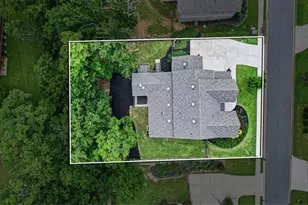 427 Parkbrook Wy, Canton, GA 30114 - Photo 3