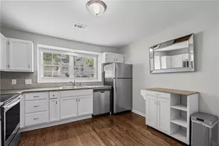 1113 Cannongate Crossing SW, Marietta, GA 30064 - Photo 11