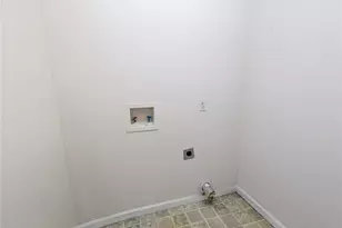2820 Cardo Dr NW, Atlanta, GA 30318 - Photo 9