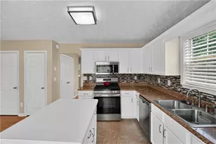 3033 Rapids Dr, Decatur, GA 30034 - Photo 13