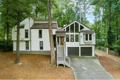 4910 Tremont Drive NE, Marietta, GA 30066 - Photo 3
