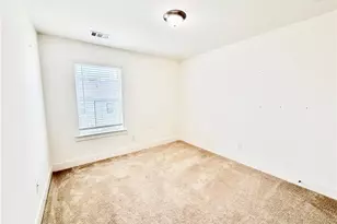 34 Auburn Woods Dr, Auburn, GA 30011 - Photo 33