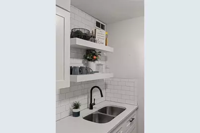 300 W Peachtree Street NE #3M, Atlanta, GA 30308 - Photo 7